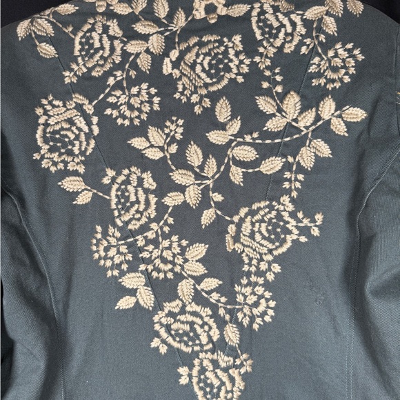 PAPARAZZI embroidered coat - Picture 6 of 9